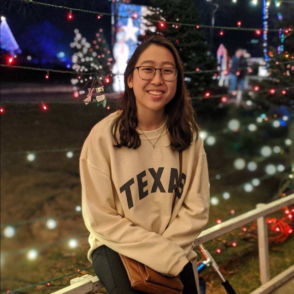 Meet your Posher, Tara - Picture 2 of 4